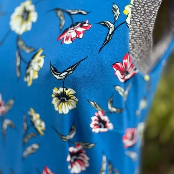 Lands' End Blue Halter Midi Dress for Casual Resort Wear - Picture 3 of 13